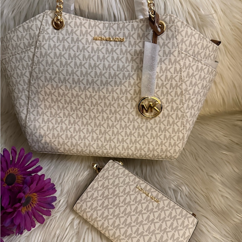 Michael Kors Cream Signature Tote and Wallet Set